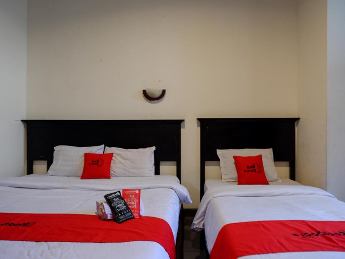 Hotel Reddoorz Near Tugu Yogyakarta Extérieur photo